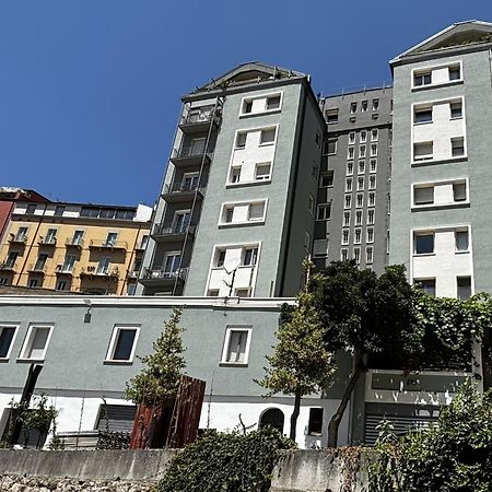 Room & Parking In Centro Citta Con Parcheggio Privato E Wifi ポテンツァ エクステリア 写真