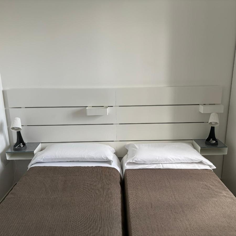 Room & Parking In Centro Citta Con Parcheggio Privato E Wifi ポテンツァ エクステリア 写真